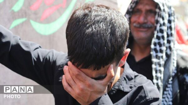 تجمع باشکوه مردم در مشهد؛ وداعی پرشور در آیین تشییع رهبر
