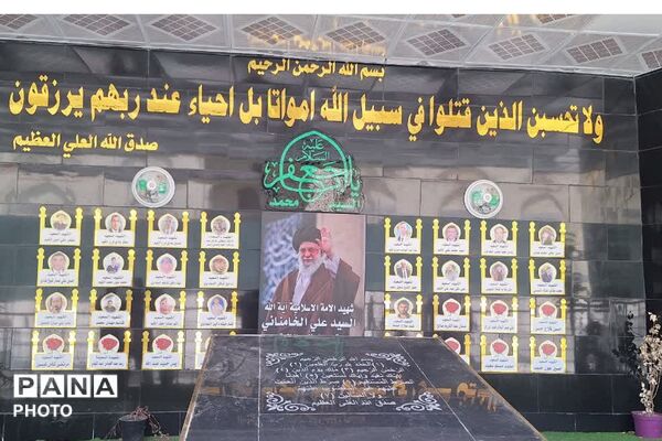 پیوند جان و جانان در کربلا؛ اقامه نماز جماعت در جوار ضریح شش‌گوشه