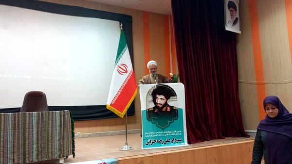 رونمایی از کتاب «پنج روایت از یک مرد زندگی» در اسدآباد