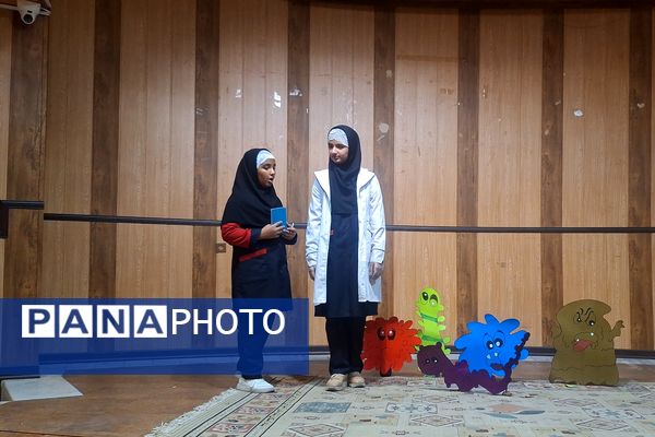 ایجاد انگیزه و خلاقیت در دانش‌آموزان با اجرای تئاتر درسی 