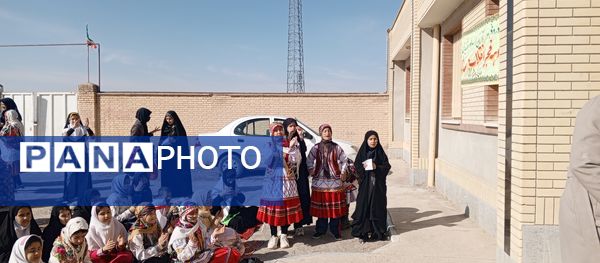 جشن دهه فجر در مدرسه شهید معتمدی