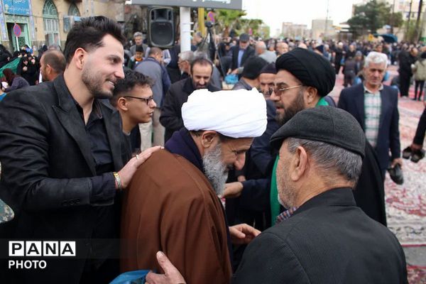 قرچک، نوروز را با اقتدا به شهدا آغاز کرد