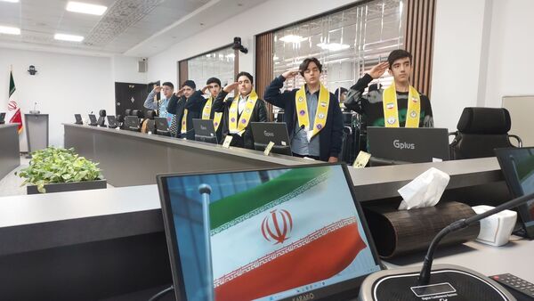 اولین نشست هیئت‌رئیسه و اعضای شورای دانش‌آموزی آموزش و پرورش ناحیه ۶  