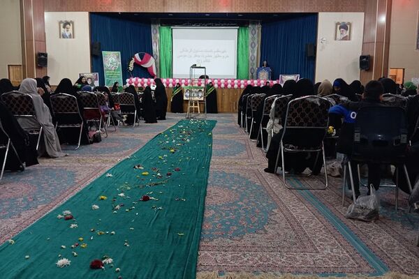برگزاری جشن میلاد حضرت زهرا(س) و روز مادر در مدارس شهرستان پیشوا