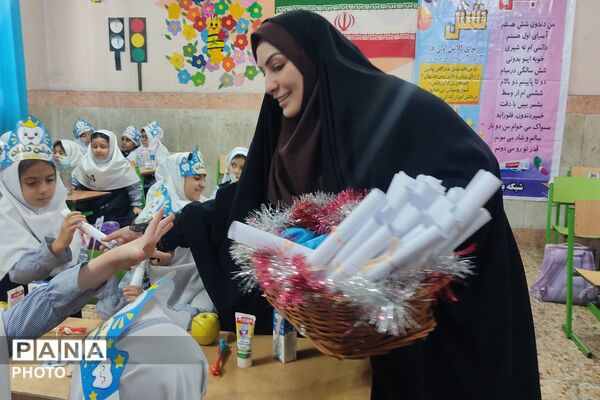 جشن دندان شش برای دانش‌آموزان کلاس اولی