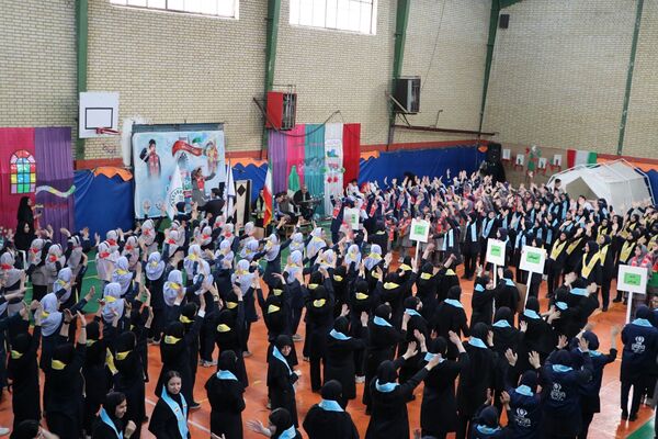 همایش «یاوران انقلاب» در بهارستان‌دو