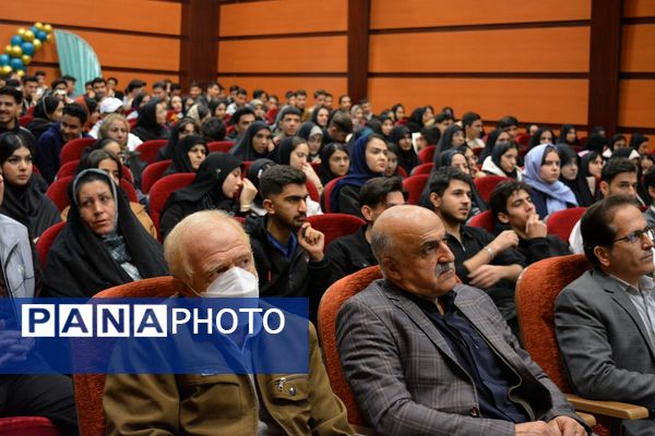 تجلیل از افتخارآفرینان کنکور