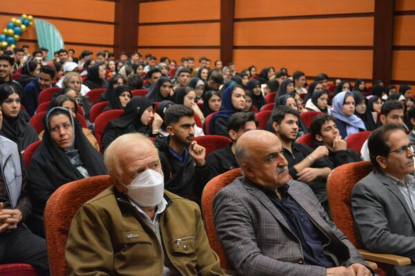 تجلیل از افتخارآفرینان کنکور