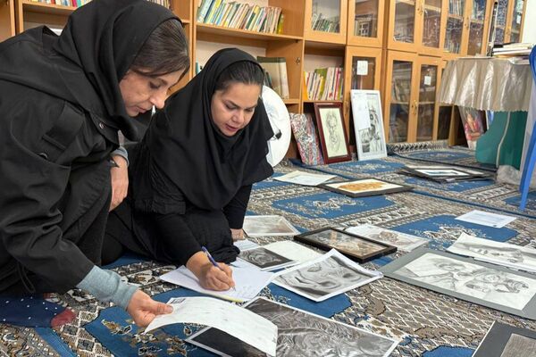 مسابقات فرهنگی و هنری  در دبیرستان شهید تاجیک بهارستان دو