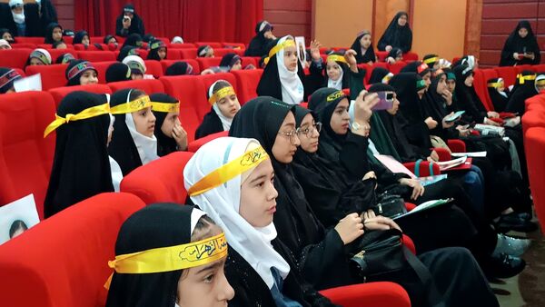 ویژه برنامه فاطمه بهانه خلقت در سالن همایش صدای و سیمای خراسان رضوی