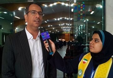 جشن ستارگان ویژه دانش‌آموزان دبیرستان شاهد بحرینیان ناحیه ۴ اصفهان