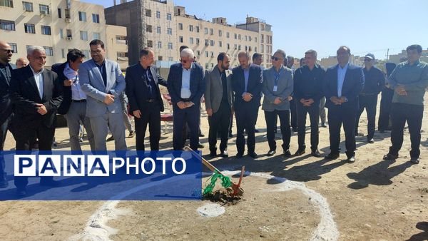 آیین کلنگ زنی آموزشگاه جعفر برزگر ناحیه یک مشهد