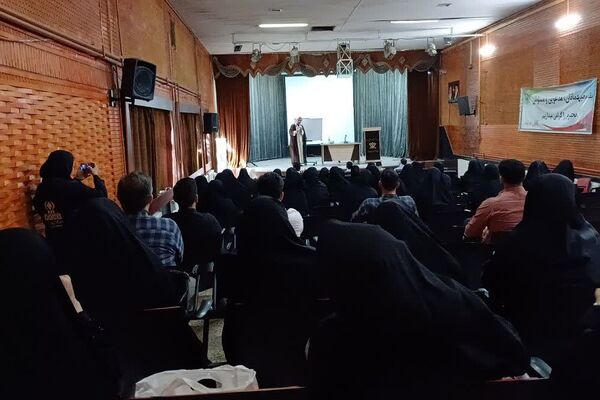 مراسم عزاداری امام حسن مجتبی (ع)و رحلت پیامبر(ص) با حضور نوجوانان شیرازی