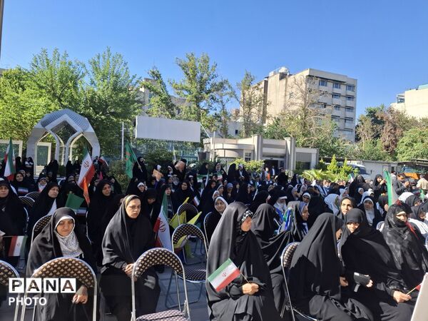 طنین یاد فاتحان خرمشهر در میان فرهنگیان