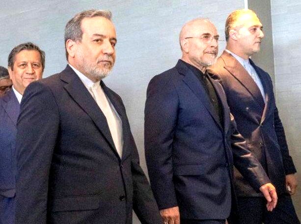 عزیمت رئیس هیأت مذاکره‌کننده کشورمان به همراه وزیر امور خارجه به مسقط
