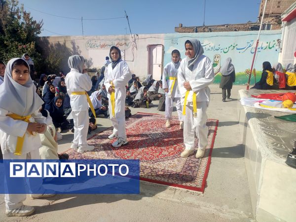 جشن پویایی و تندرستی در فدافن؛ المپیاد ورزشی مدرسه شهید نجفی به راه افتاد