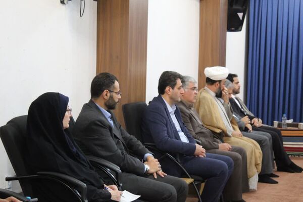 دیدار مدیران اجرایی مازندران با نماینده ولی‌ فقیه