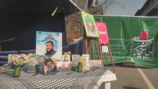 بازدید علمی دانش‌آموزان دبیرستان هدایتی قم از دانشگاه شهید بهشتی تهران 