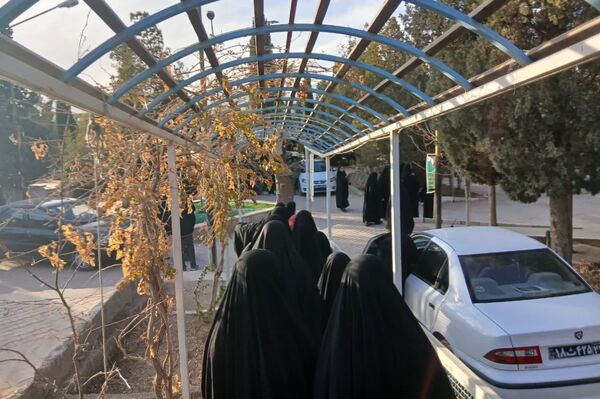 حضور دانش‌آموزان بسیجی در همایش اقتدار بسیجیان شهرستان تفت