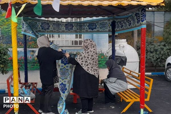 آماده‌سازی مراسم بازگشایی مدارس در دبیرستان شاهد بهشت