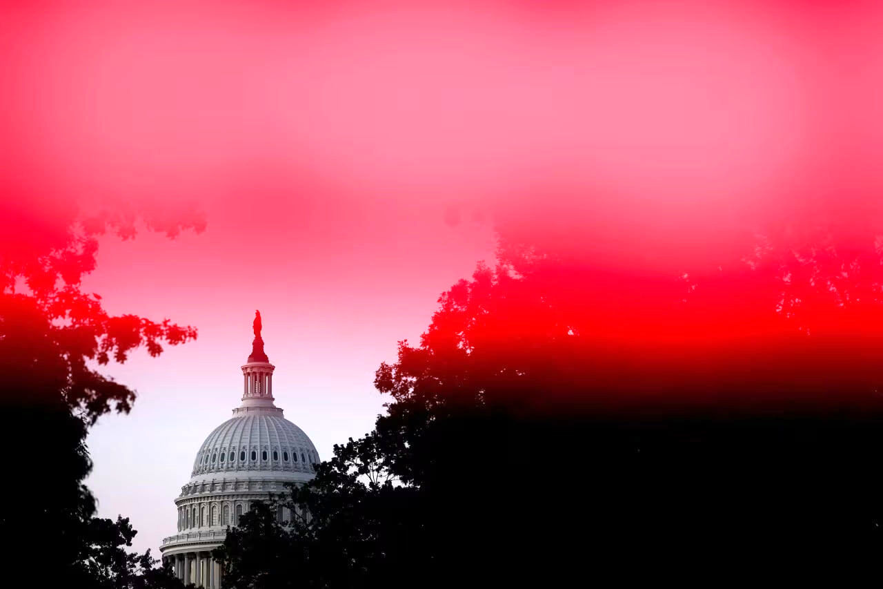 دولت ترامپ همچنان تعطیل اخراج چهار هزار کارمند آمریکایی در یک روز