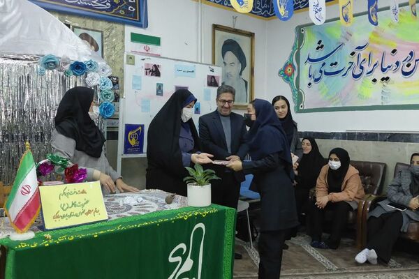  مراسم ولادت دخت نبوت بانوی دو عالم همسر ولایت توسط دانش‌آموزان انجمن اسلامی فیروزکوه