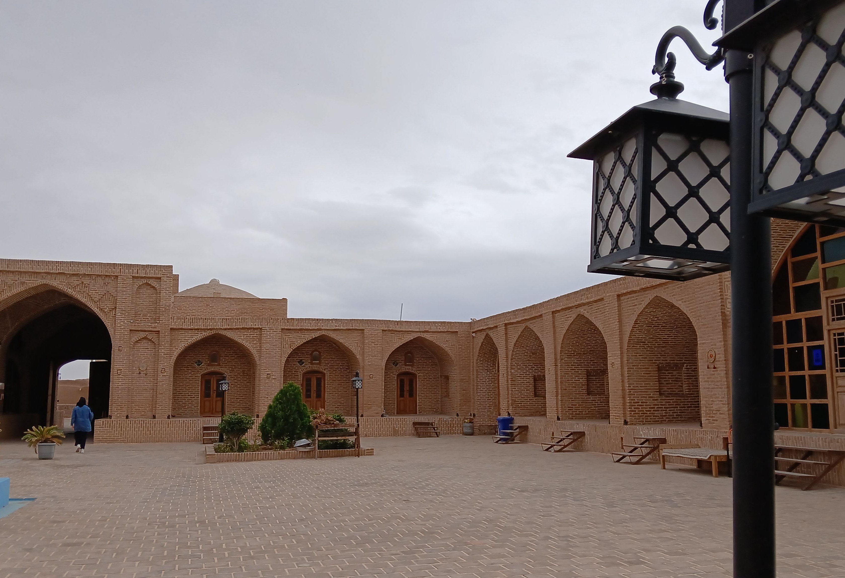 کاروانسرای شاه‌عباسی ایوانکی، مکانی تاریخی در مسیر جاده ابریشم بوده است