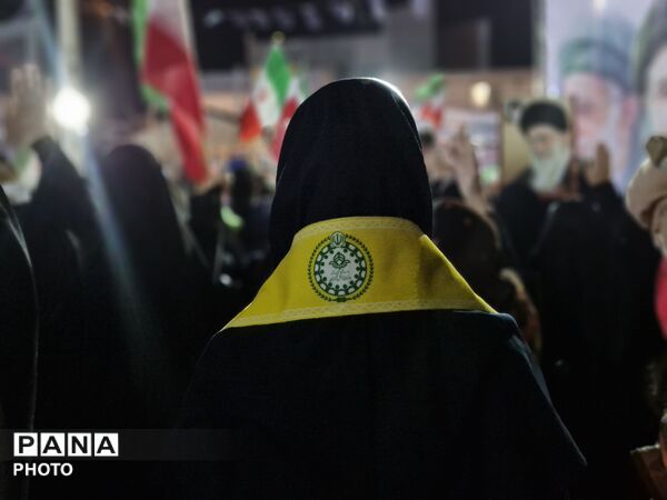 فرهنگیان و دانش‌آموزان گلوگاه یک‌صدا برای انقلاب