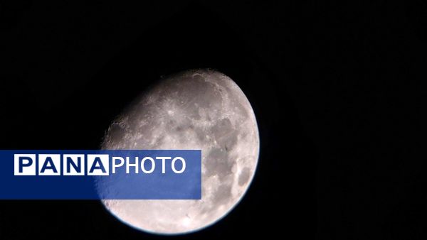 رصد ستارگان در مدرسه عزت طلایی