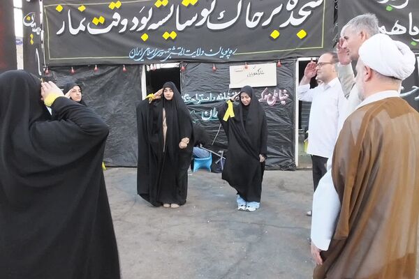 از نگاه معصوم کودک تا اشک پیرمرد؛ روایت عاشقی در موکب «عشاق‌الحسین»
