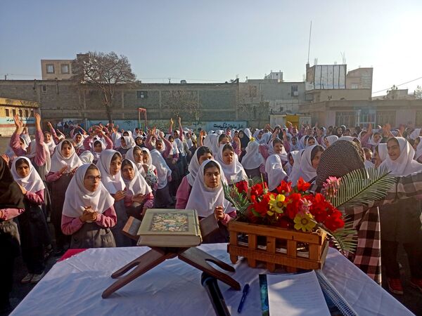 ویژه برنامه میلاد حضرت علی (ع) در مدارس شهر ایلام 