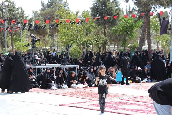 برپایی مراسم جاماندگان اربعین حسینی در امامزاده محمد(ع) کرج