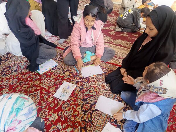 برپایی غرفه کودک در نماز جمعه کاشمر