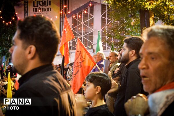 میدان مصدق کرمانشاه؛ میزبان نخستین شب های عزاداری‌های خیابانی