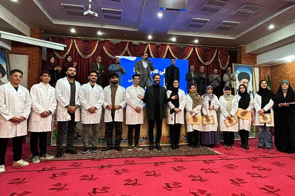 آیین رونمایی کتاب« ۳۰ روز تا تندخوانی» در شهرستان ورامین