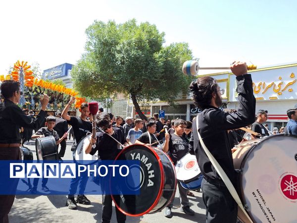 تاسوعای حسینی به یاد دستان بریده قمر بنی هاشم (ع)