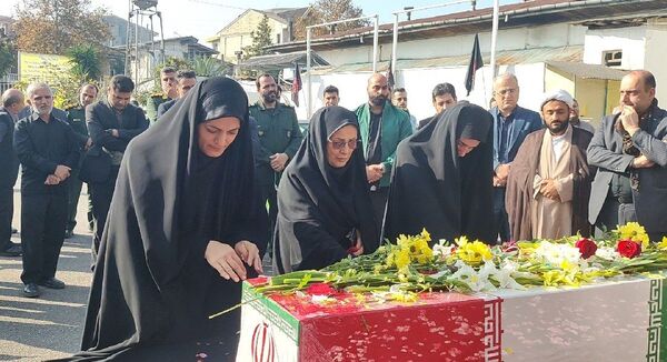 تشییع پیکر مطهر شهید گمنام میهن در مدارس لنگرود 