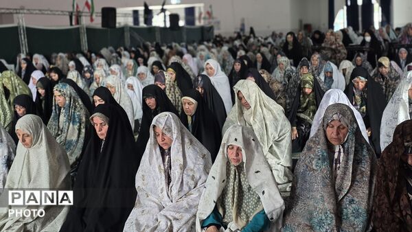 نماز عبادی و سیاسی جمعه مردم فردیس در مصلای  امام خمینی(ره)