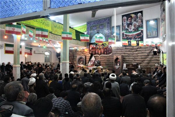 گرامیداشت یاد و خاطره ۱۵ شهید والامقام روستای مومن آباد قم