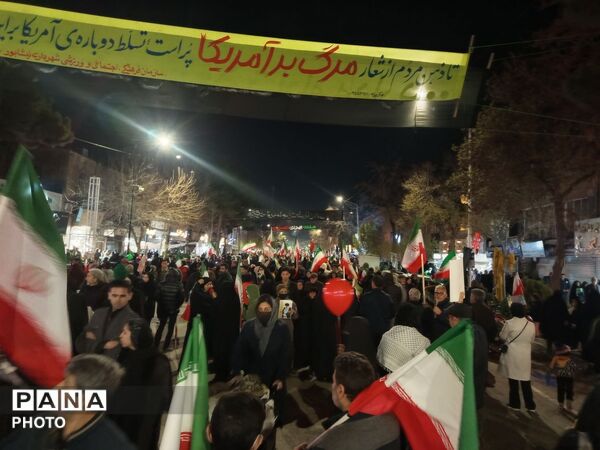 حضور گسترده و پرشور مردم انقلابی نیشابور در مراسم شهادت رهبر شهید