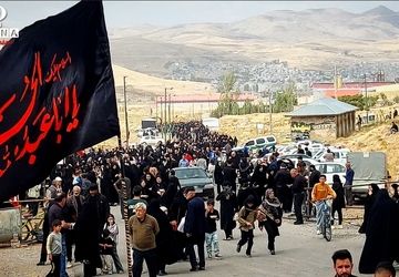 قدم‌های جامانده، دل‌های پیوسته