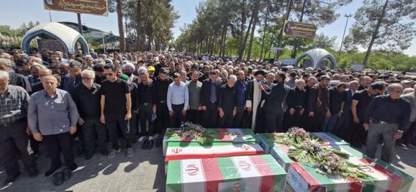 تشییع باشکوه پیکر شهدای مبارزه با اسرائیل در کاشان