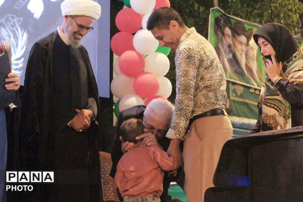 جلوه ای از اتحاد و همدلی و برادری مردم  شهرستان بجنورد
