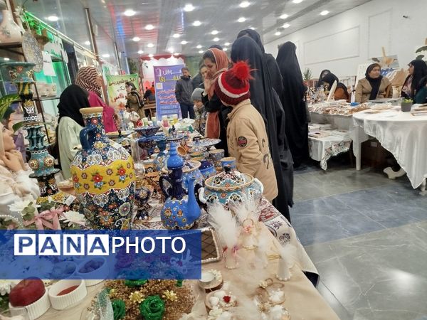 اختتامیه نمایشگاه نوروزی ارغوان در فاروج