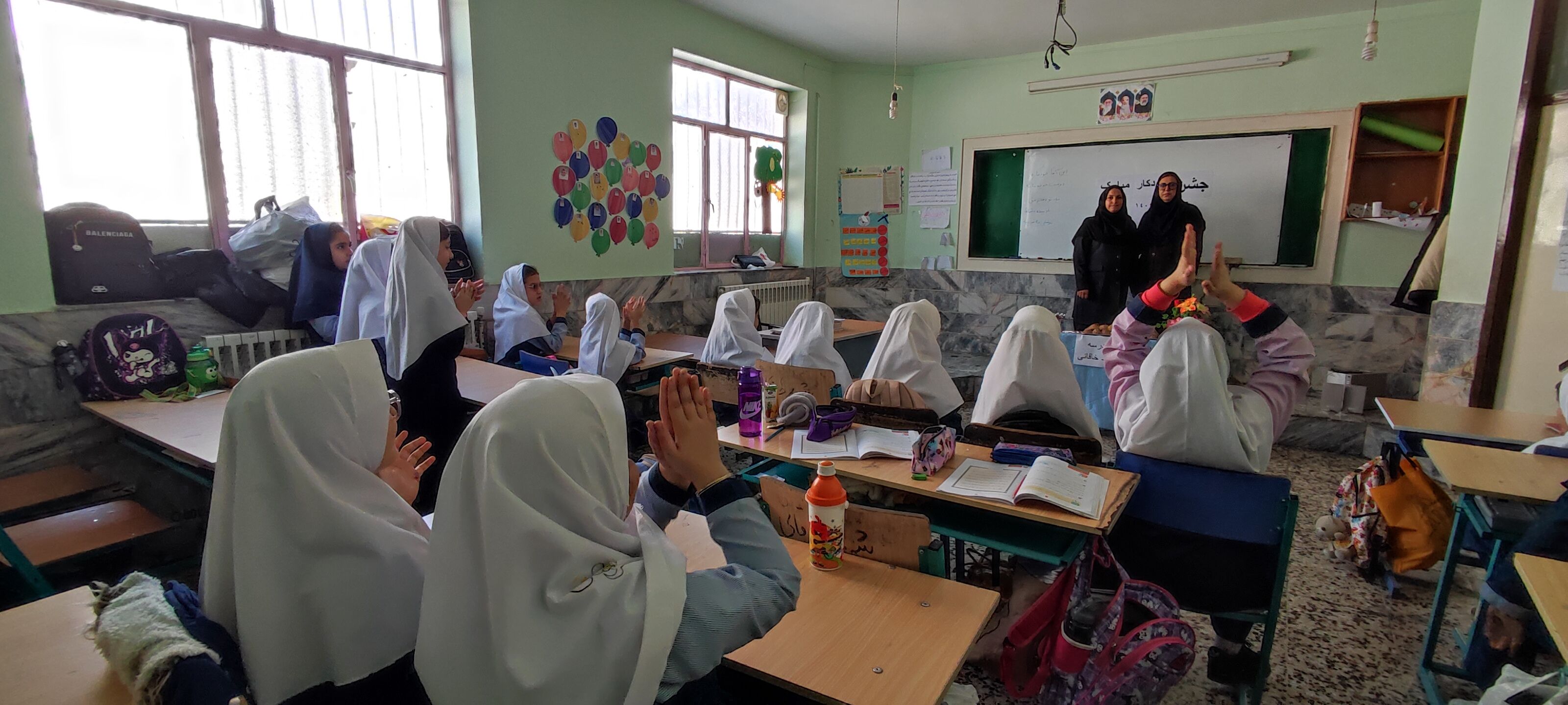 جشن خودکار پایه چهارم مدرسه شهید خاقانی در شهرستان شیروان