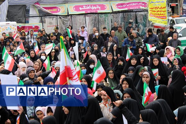 حماسه حضور مردم قروه در راهپیمایی ۲۲ بهمن؛ تجلی وحدت و وفاداری به انقلاب