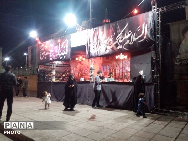 برپایی چایخانه حضرت رضا(ع) در جوار حرم مطهر سید مرتضی(ع) کاشمر