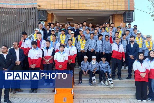 مراسم پدافند غیرعامل در دبیرستان بشارت بهارستان‌دو 