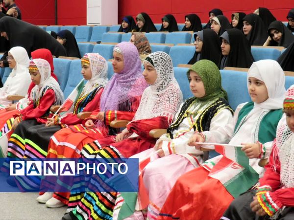 اختتامیه رویداد رسانه‌ای سرمشق باغ موزه دفاع مقدس رشت