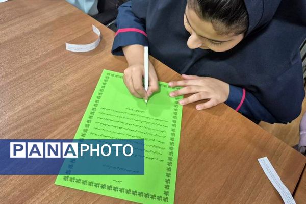 اولین جلسه شورای دانش‌آموزی با همراهی مدیر مدرسه هدی۱ 